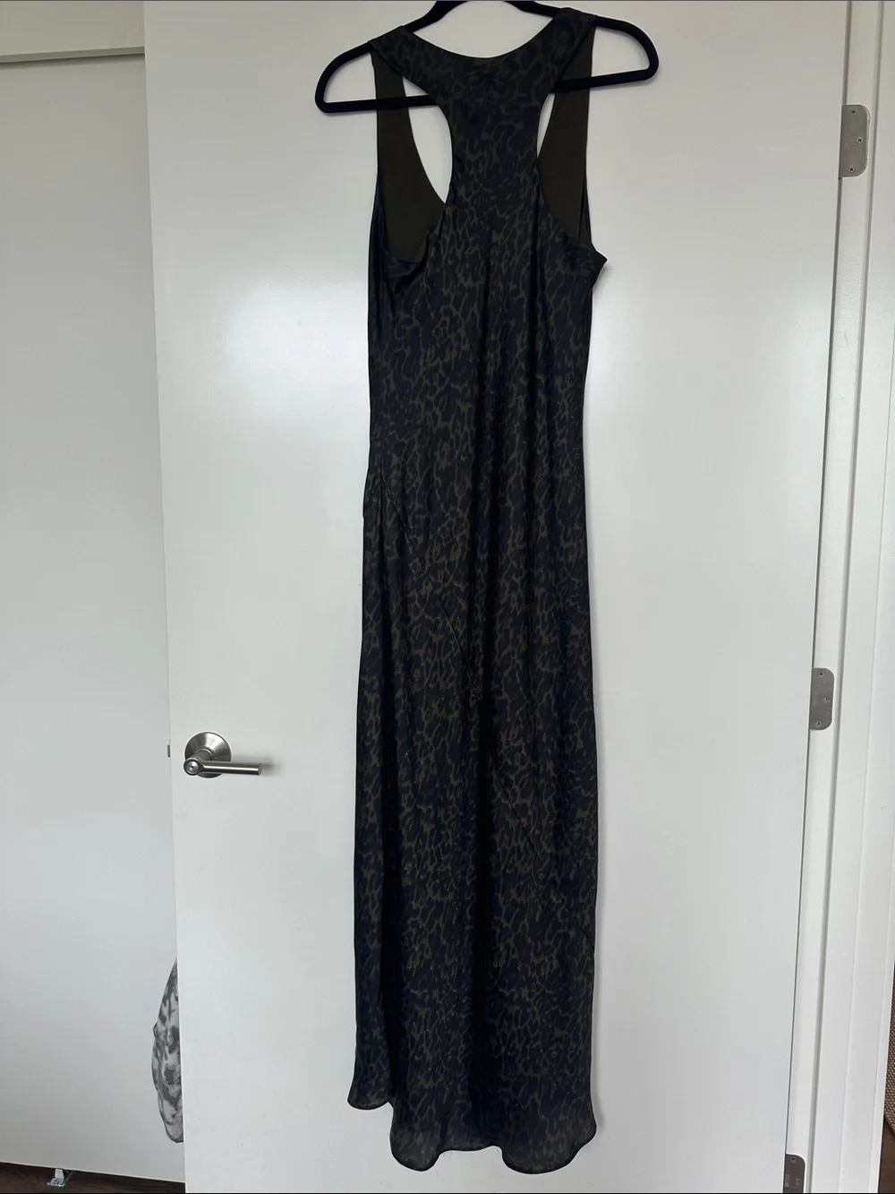 Subtle cheetah print racerback slip dress - Picture 3 of 6